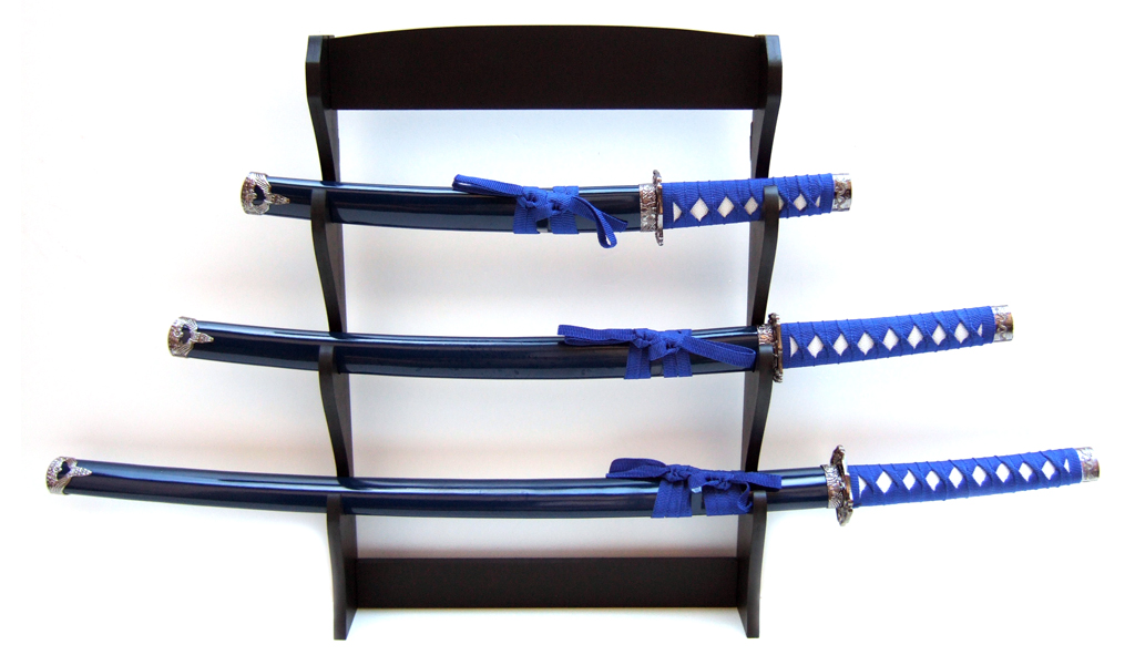 Peiyu 4-stöckiger Schwerthalter Samt gepolstert Schwert Ständer Filz Schutz Display Samurai Schwert Katana Wakizashi Tanto Halter 