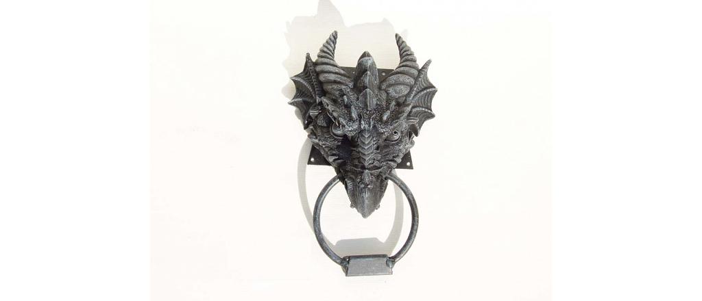 Knocker with dragon head 1